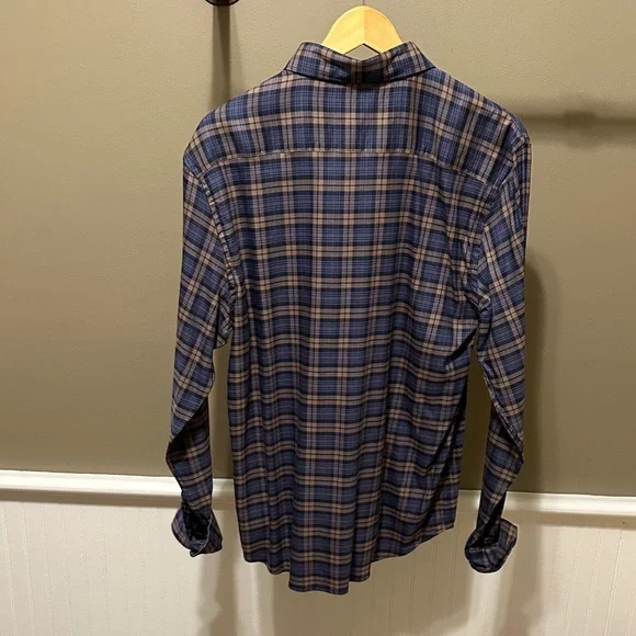 Faherty Navy and Brown Plaid Long-Sleeve Button-Down Shirt - Picture 5 of 5